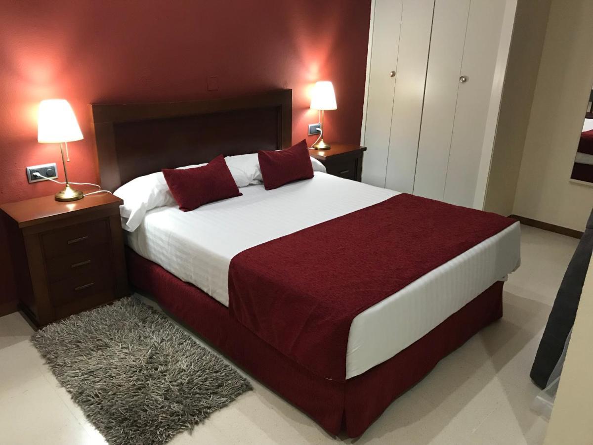 Hotel Jm Jardin De La Reina Guillena Εξωτερικό φωτογραφία