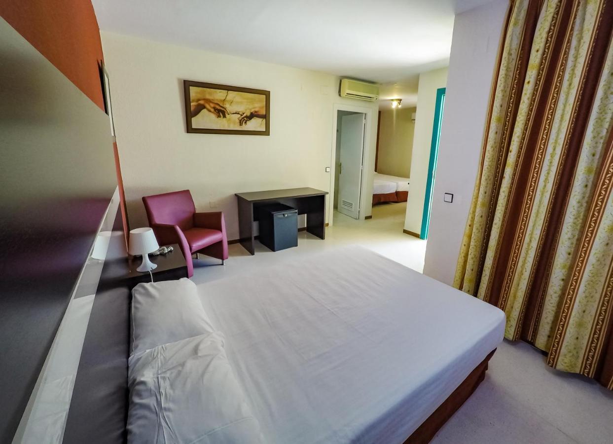 Hotel Jm Jardin De La Reina Guillena Εξωτερικό φωτογραφία
