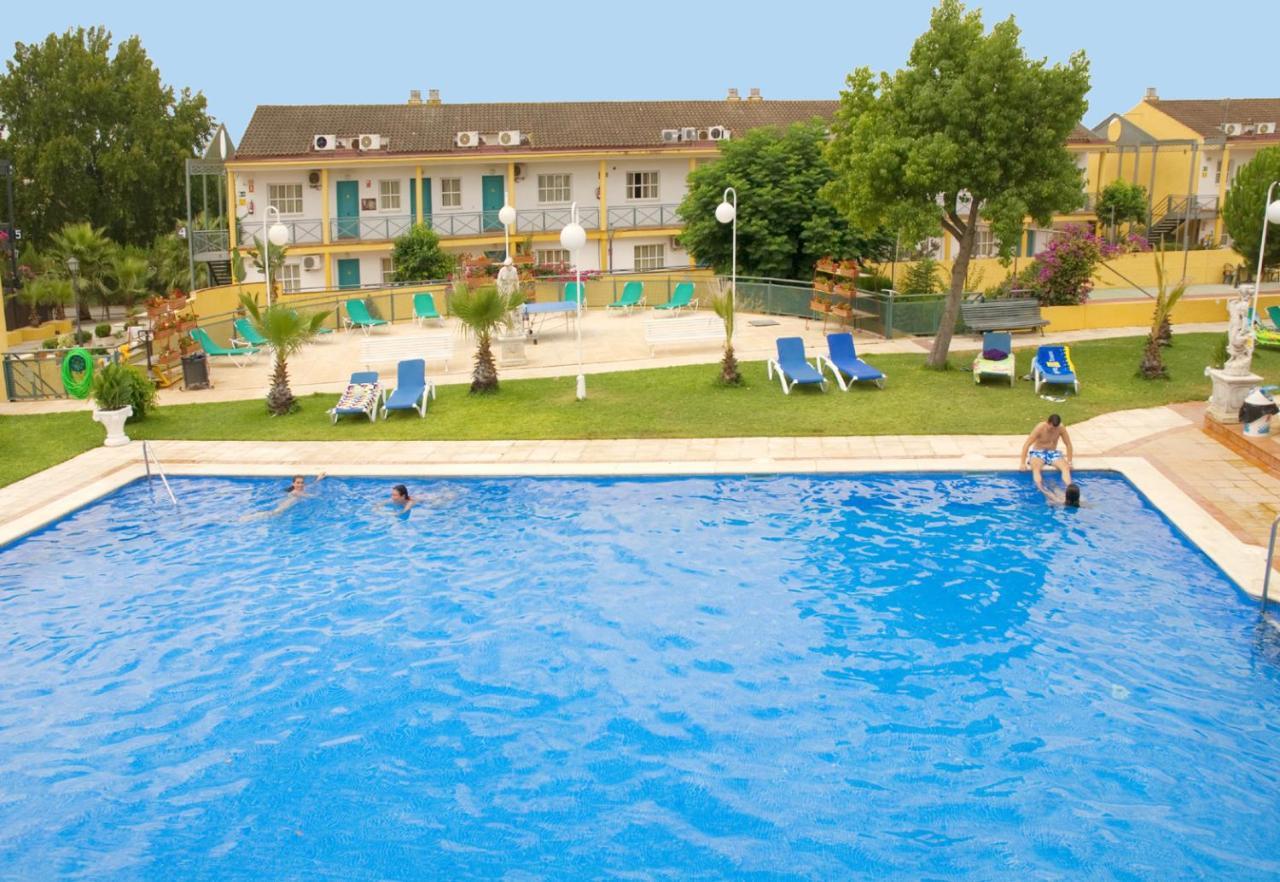 Hotel Jm Jardin De La Reina Guillena Εξωτερικό φωτογραφία