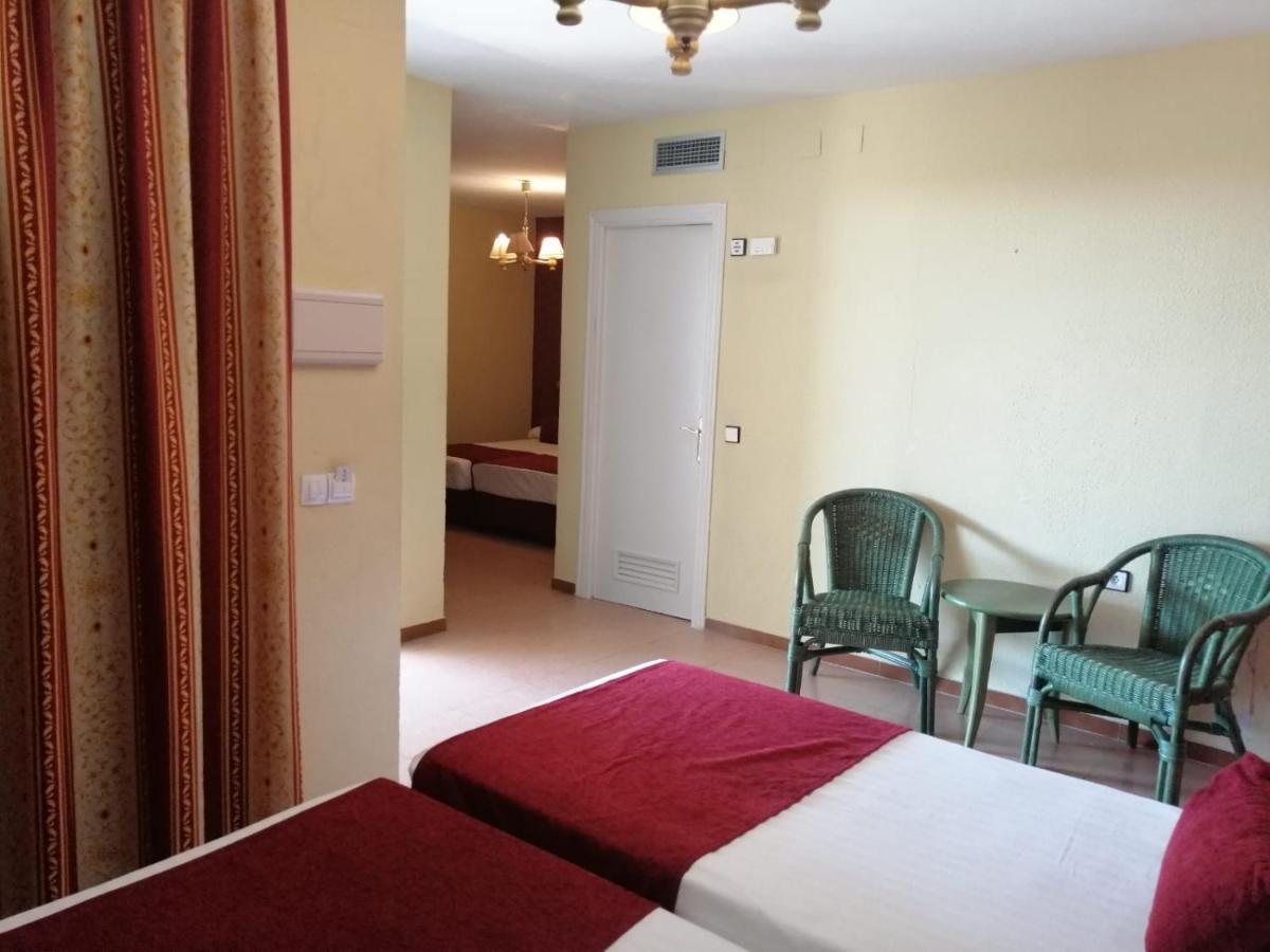 Hotel Jm Jardin De La Reina Guillena Εξωτερικό φωτογραφία