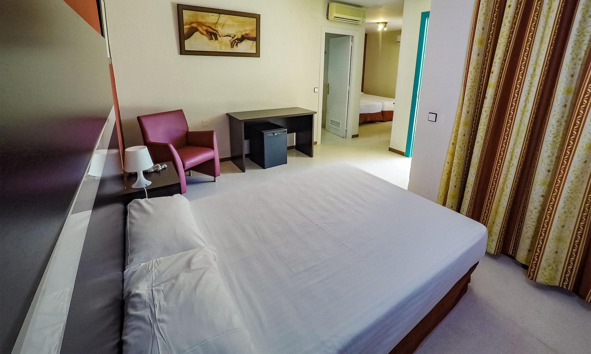 Hotel Jm Jardin De La Reina Guillena Εξωτερικό φωτογραφία