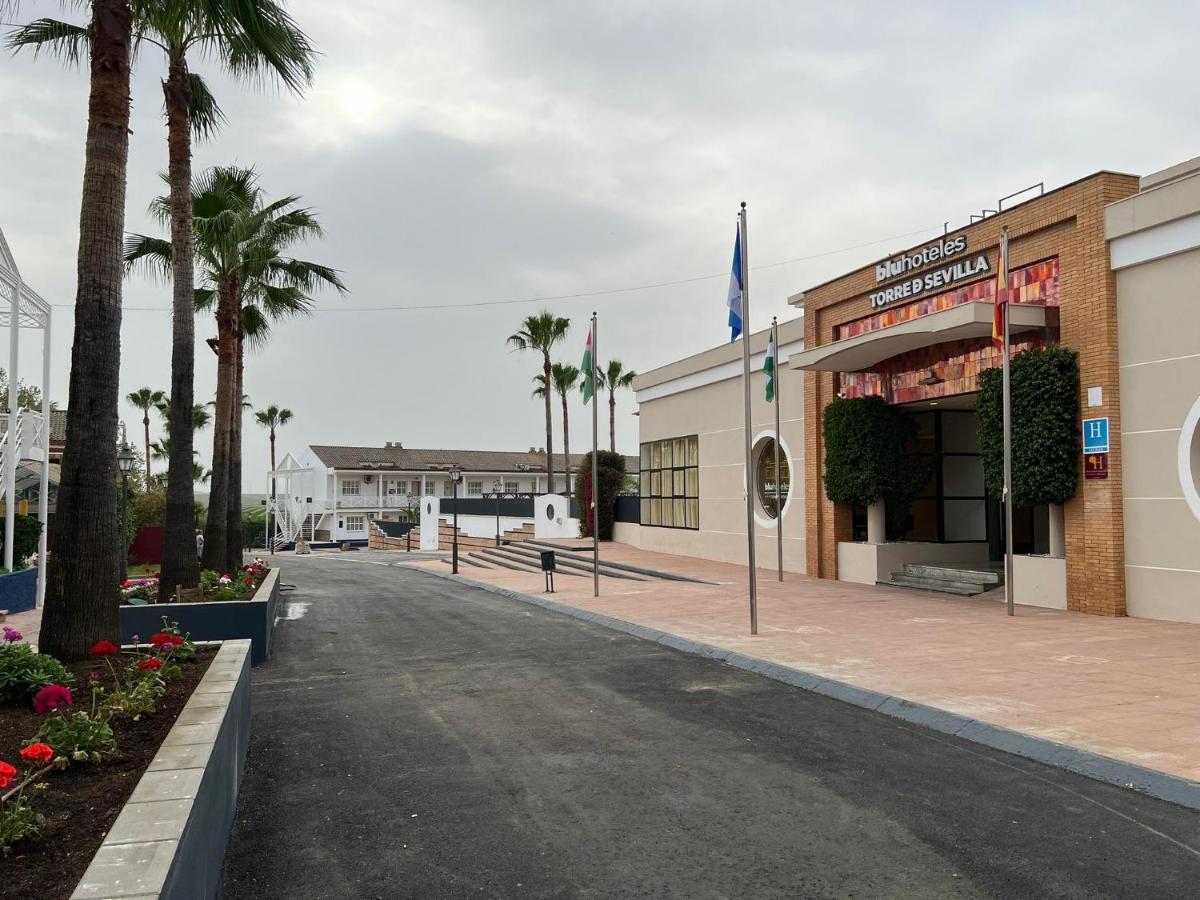 Hotel Jm Jardin De La Reina Guillena Εξωτερικό φωτογραφία