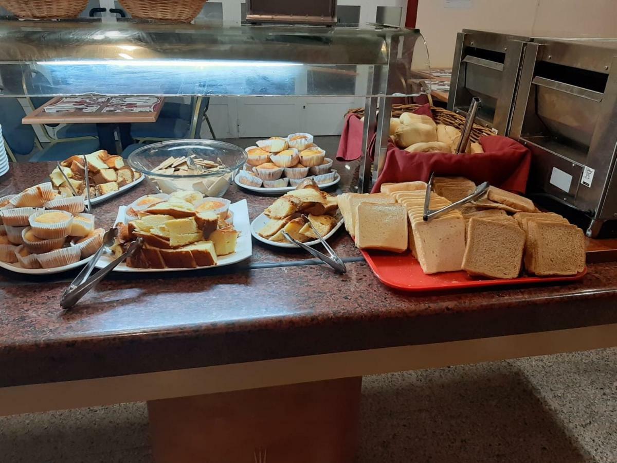 Hotel Jm Jardin De La Reina Guillena Εξωτερικό φωτογραφία