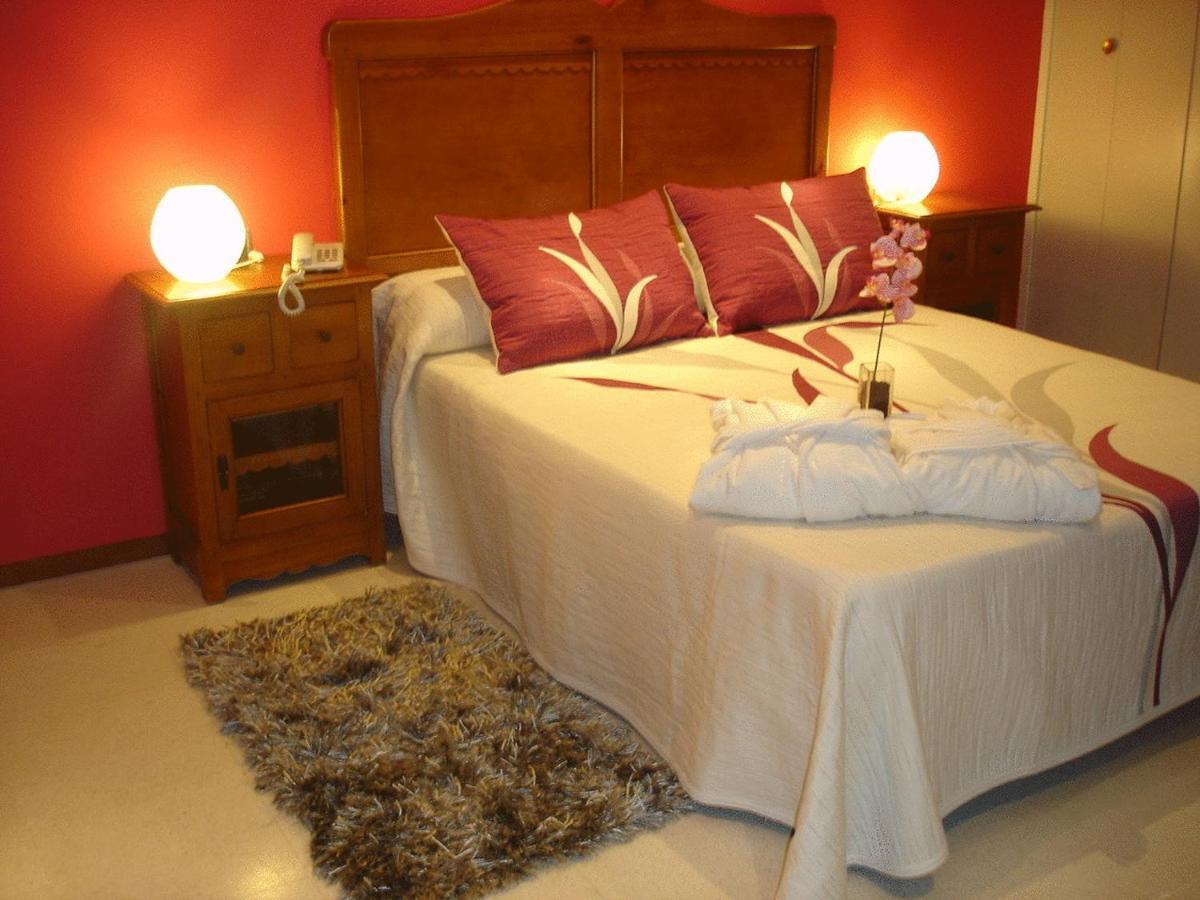 Hotel Jm Jardin De La Reina Guillena Δωμάτιο φωτογραφία